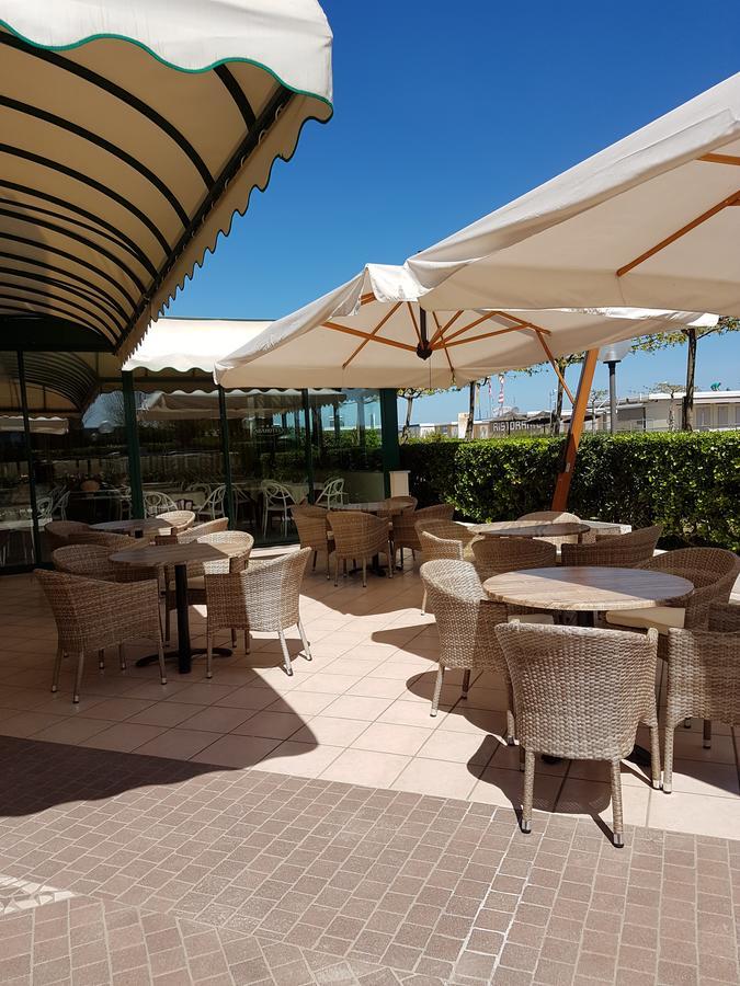 Abahotel Milano Marittima Exterior photo